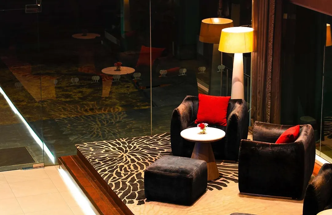 Park Plaza Bangkok Soi 18-1